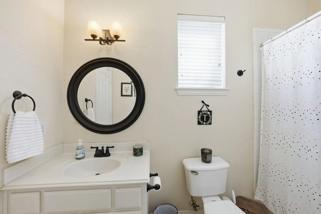 Photo of 5010 Coventry Lane