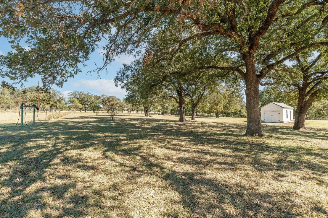 Photo of 688 Private Road 1152