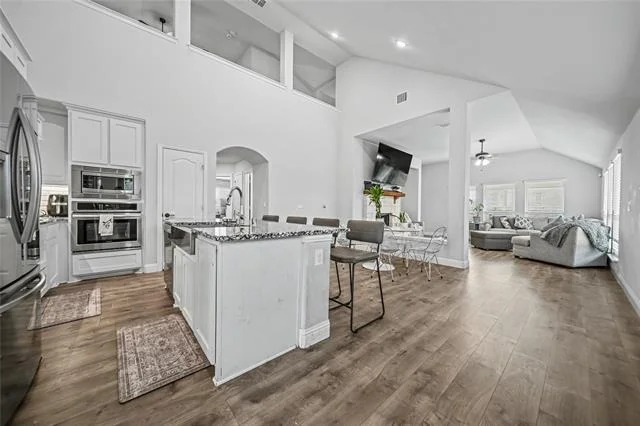 Photo of 1224 Altuda Drive