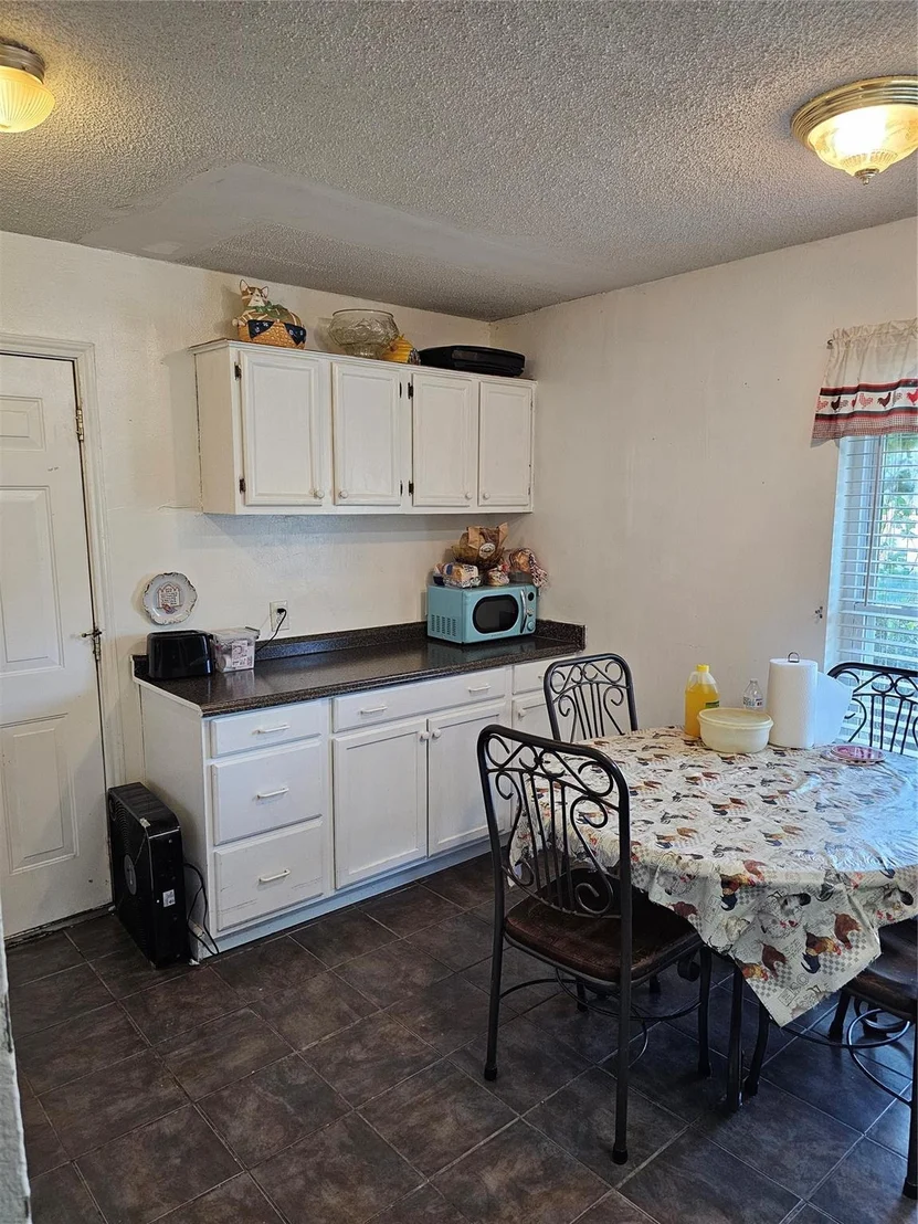Photo of 5118 Brookview Circle