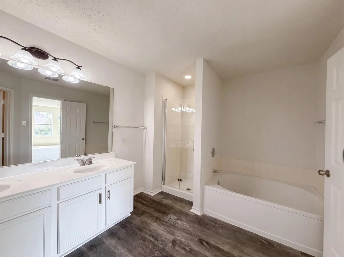 Photo of 2320 Bantry Lane