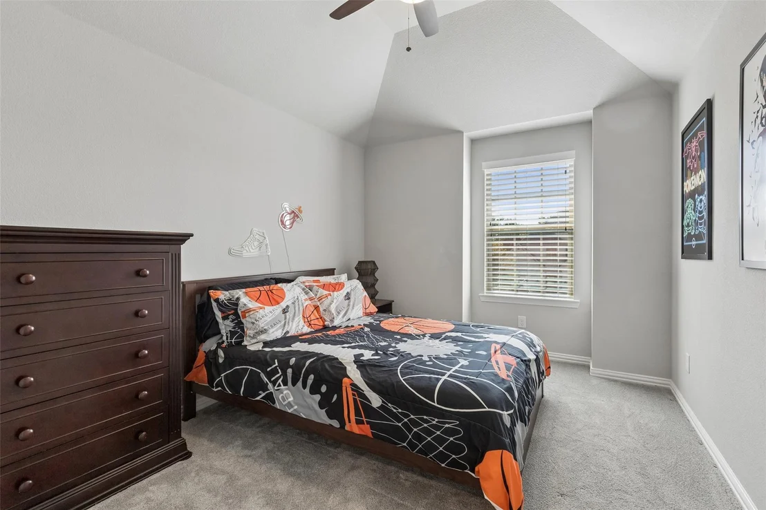 Photo of 2500 Ever Birch Way