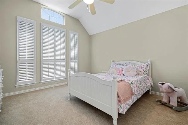 Photo of 901 Canterbury Lane