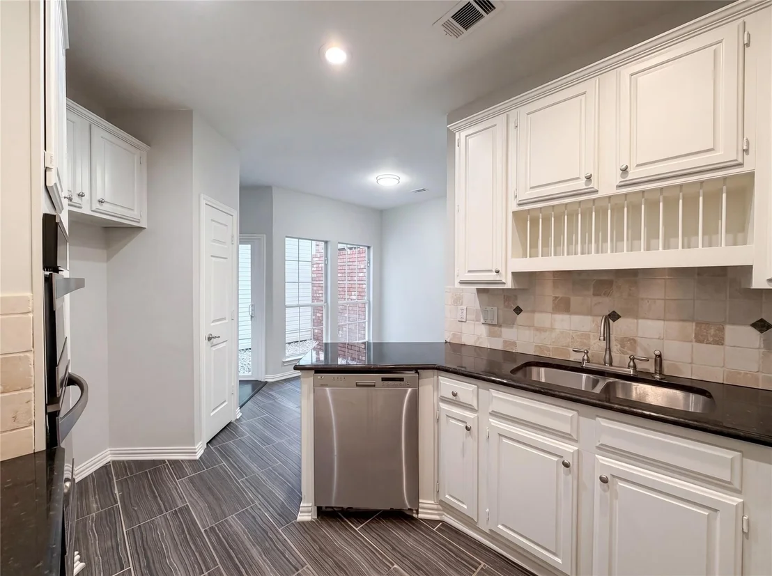 Photo of 7707 Windmere Court