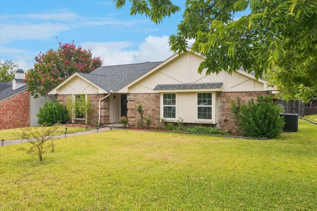 Photo of 3217 Colby Circle