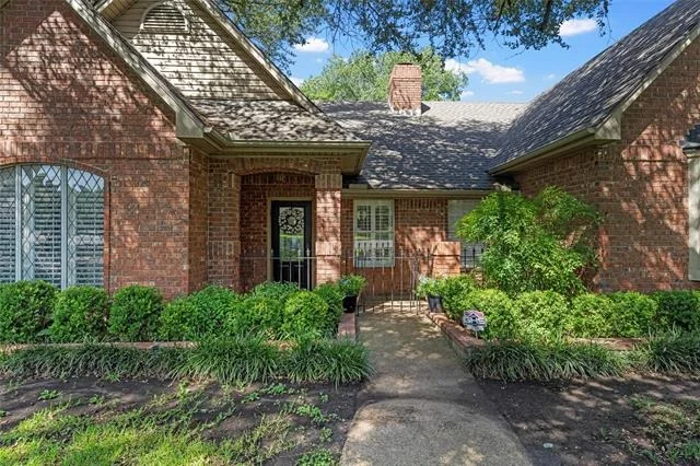 Photo of 3000 Chimney Hill Drive