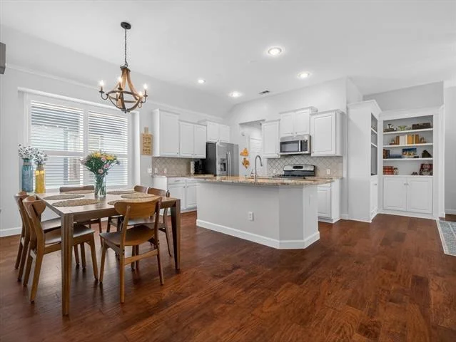 Photo of 1405 Cherokee Rose Trail