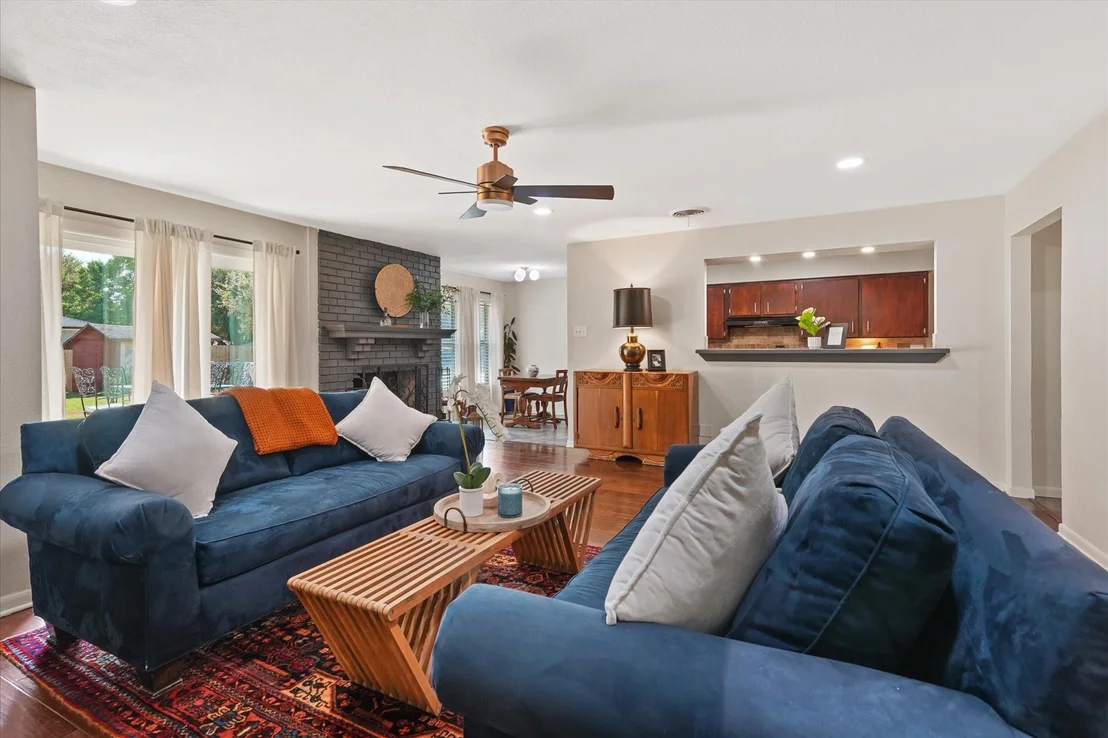 Photo of 617 Mimosa Drive