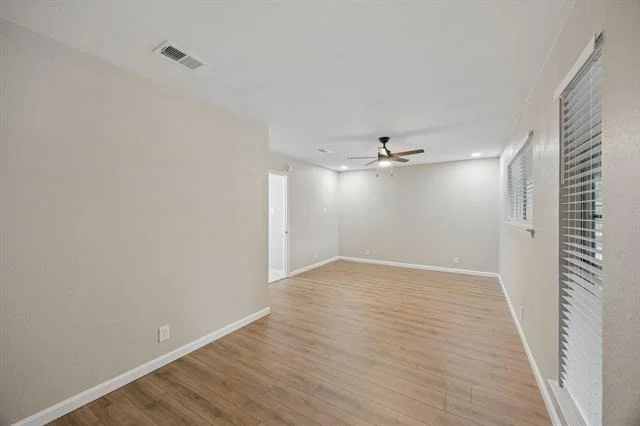 Photo of 417 Oxford Drive