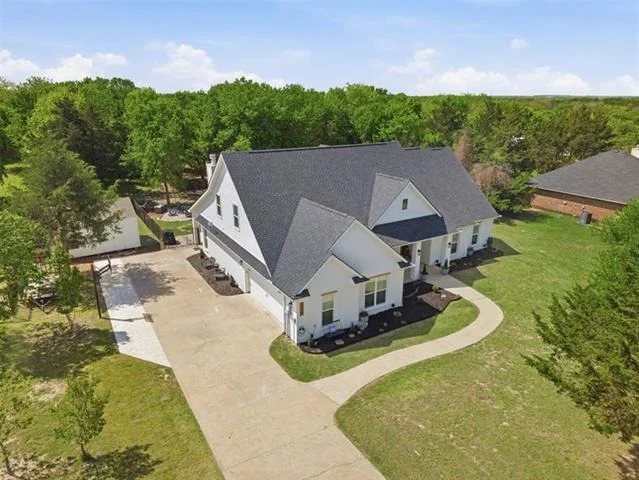 Photo of 330 Pecan Hollow Circle