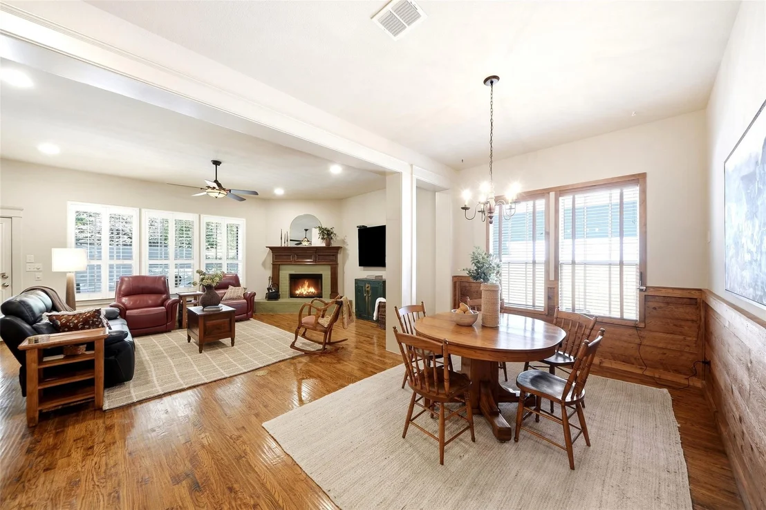 Photo of 7205 Darrow Drive