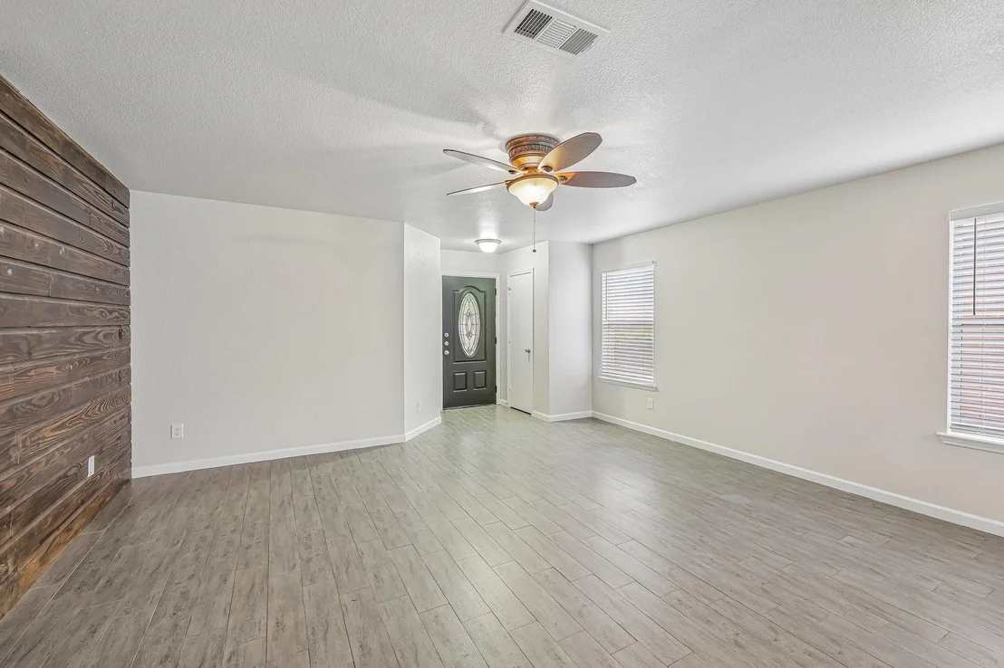 Photo of 8820 Valley River Drive