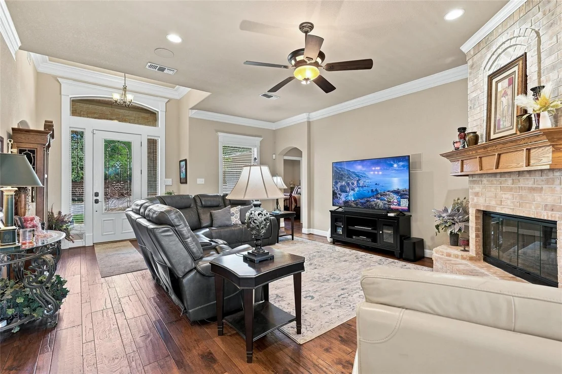 Photo of 6909 Westover Drive