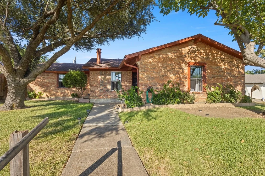 Photo of 1646 Savage Drive