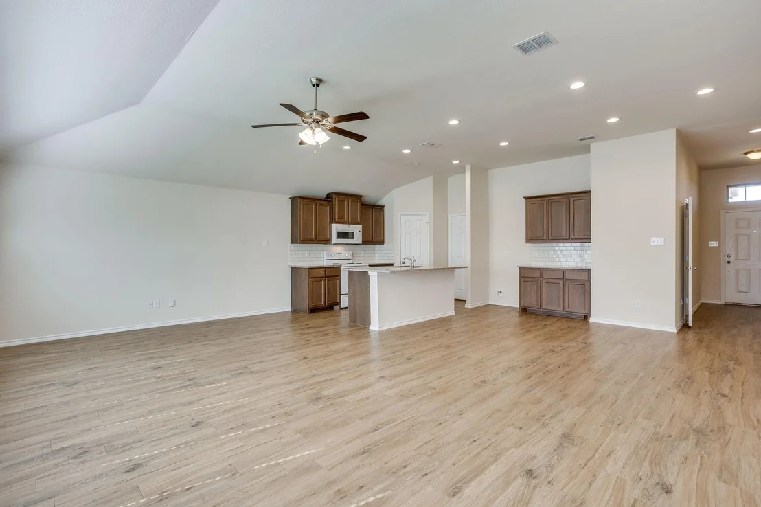 Photo of 209 Balcones Drive