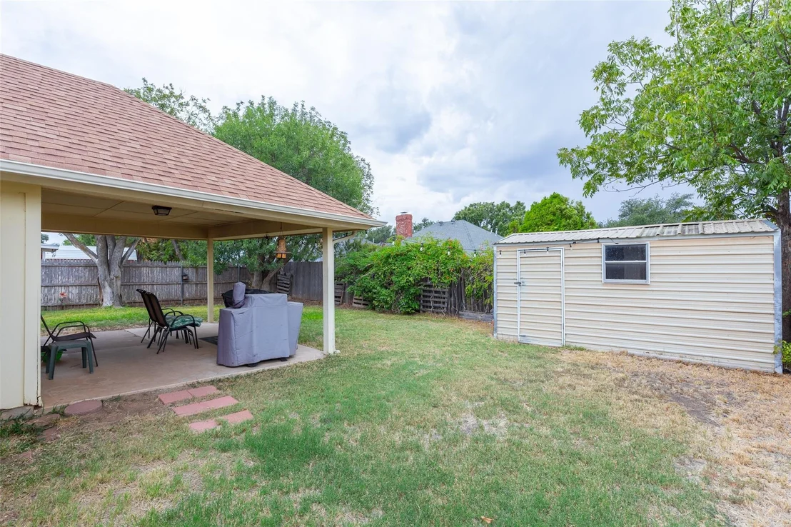 Photo of 3166 Constitution Avenue