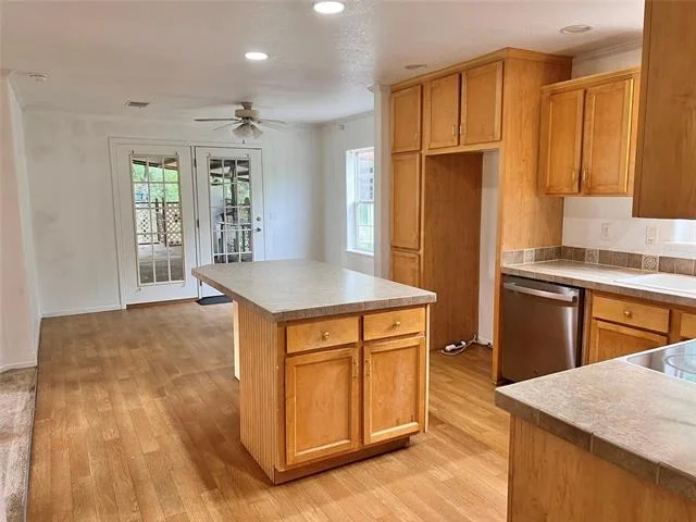 Photo of 3940 Lake Shore Drive