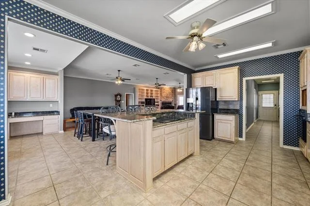 Photo of 1141 Lake Halbert Road