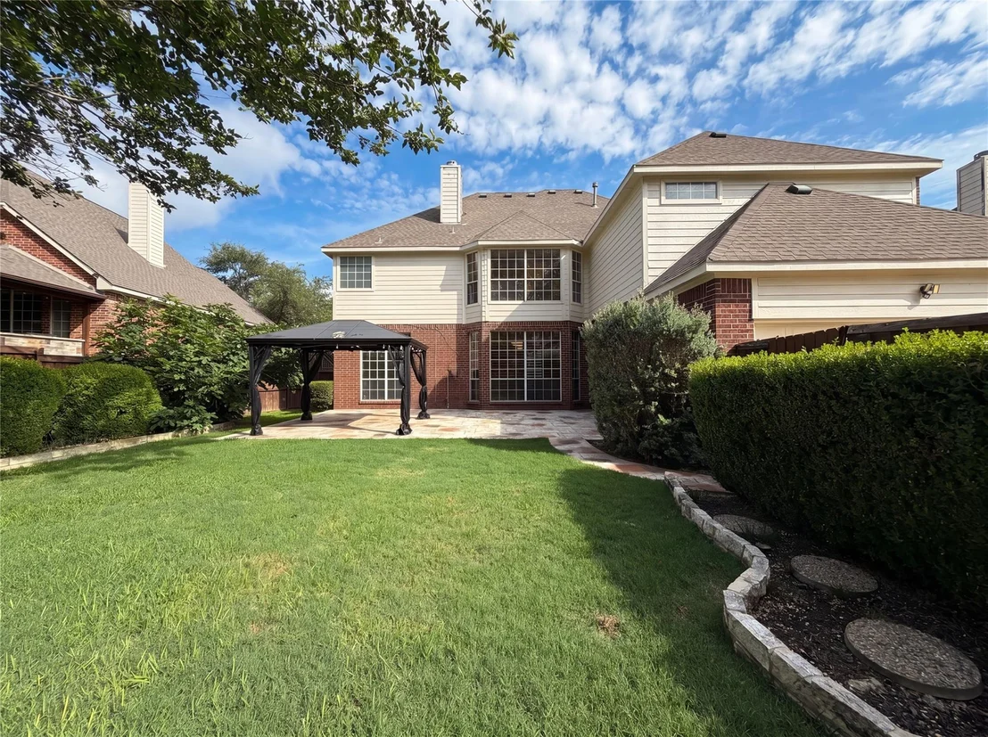 Photo of 1429 Greenbriar Drive