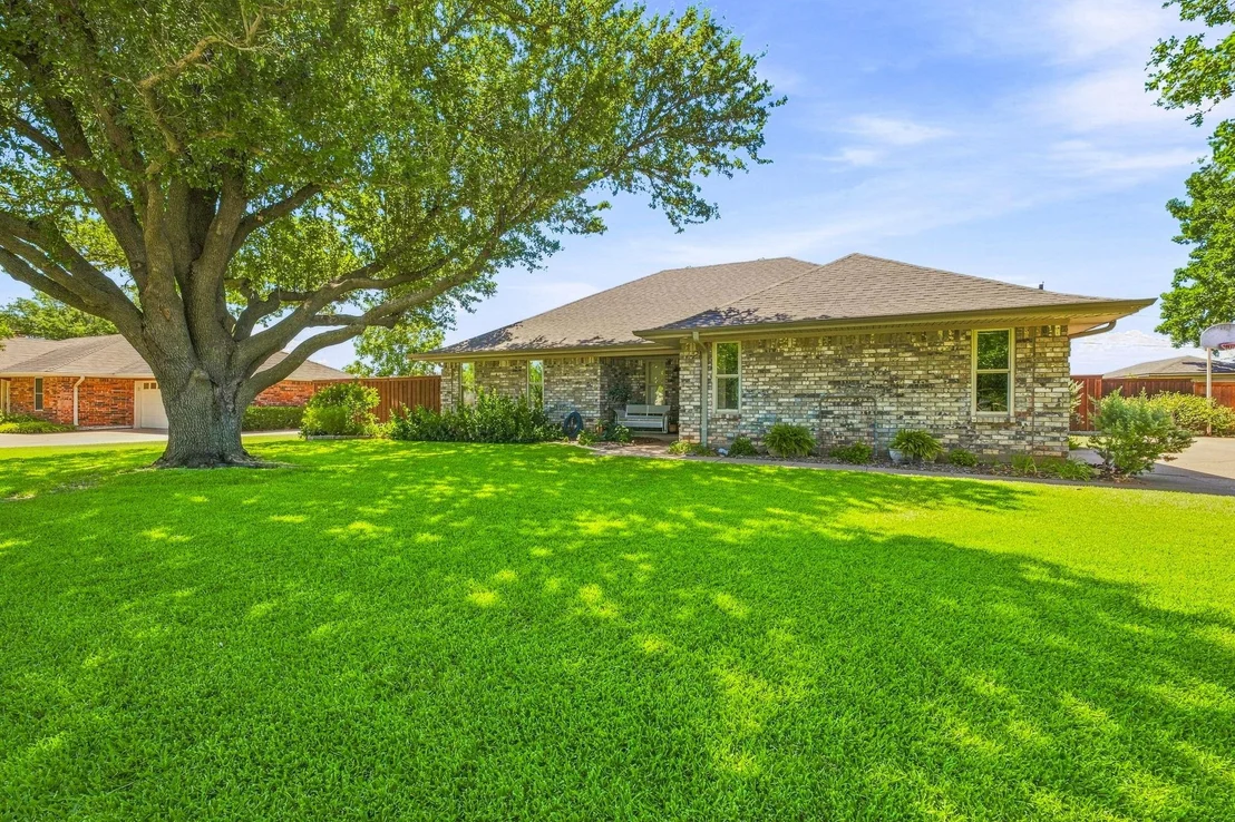 Photo of 136 Chaparral Drive