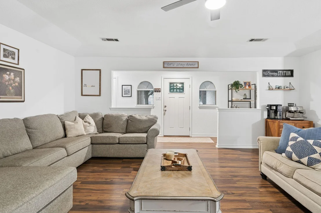Photo of 1673 Chisolm Trail