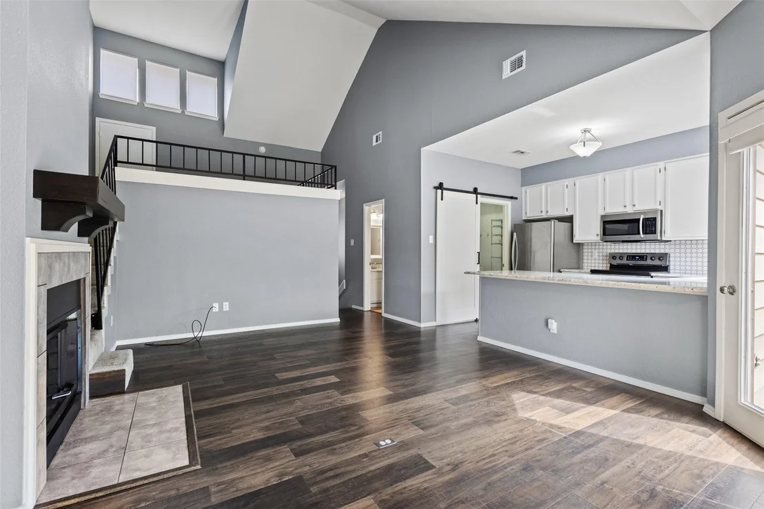 Photo of 106 Summer Place Circle