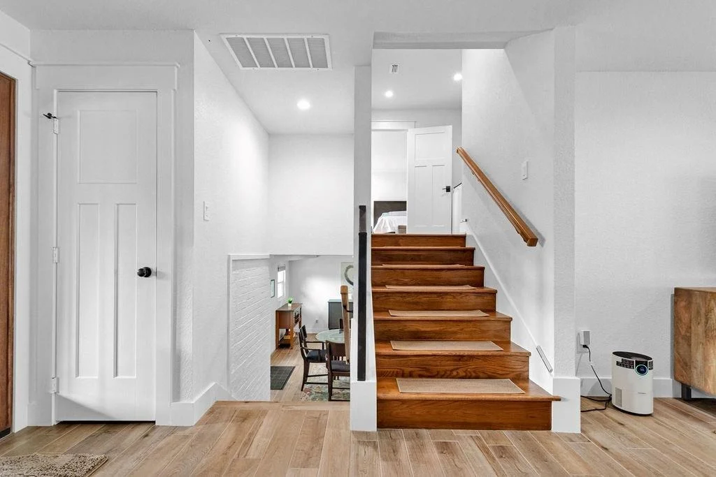 Photo of 255 Hideaway  Lane Central