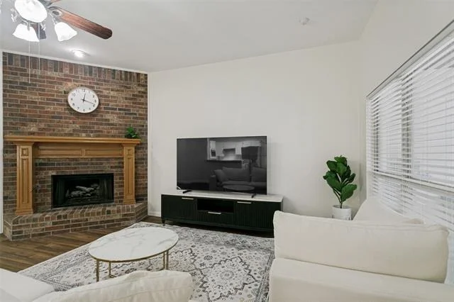 Photo of 724 Bluebonnet Drive