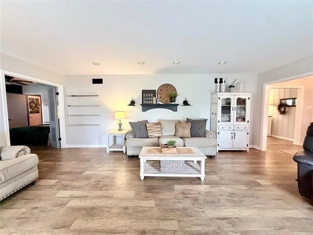 Photo of 809 S Leggett Drive