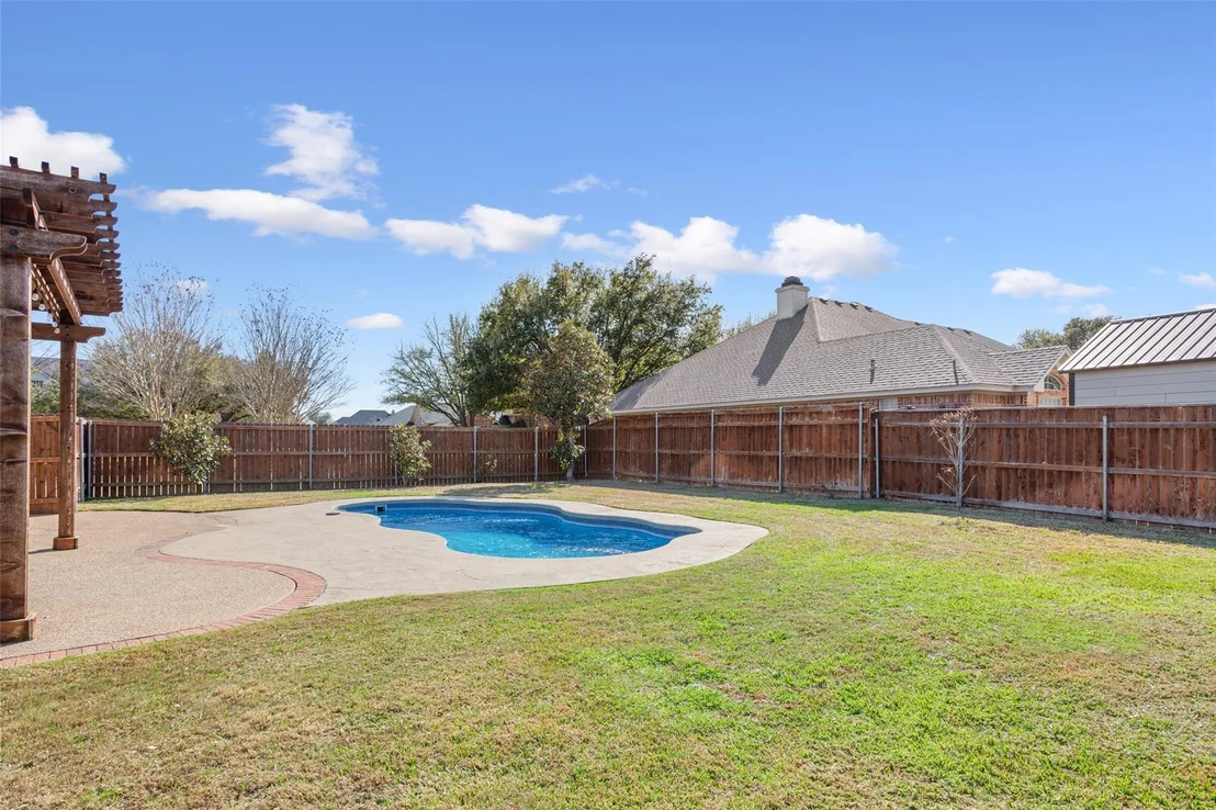 Photo of 319 Winding Creek Lane