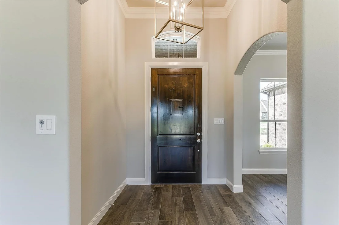 Photo of 1014 Gonzollas Road
