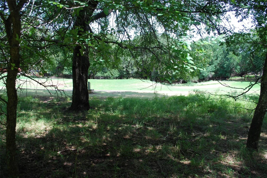 Photo of 15013 Golf Drive