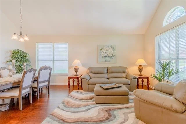 Photo of 5305 Summit Knoll Trail