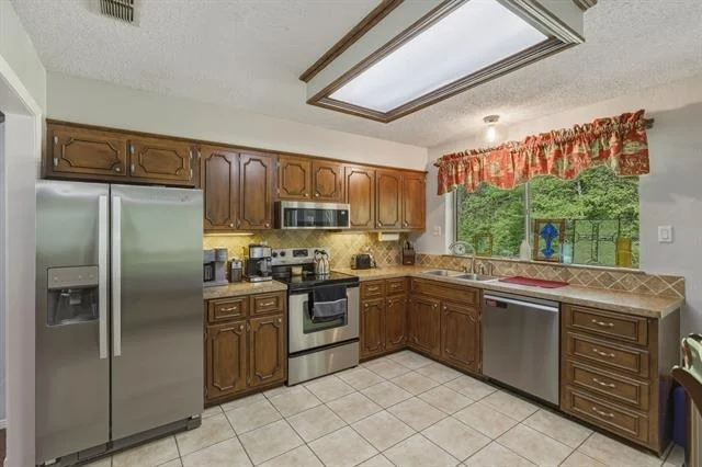 Photo of 10203 Crestview Drive