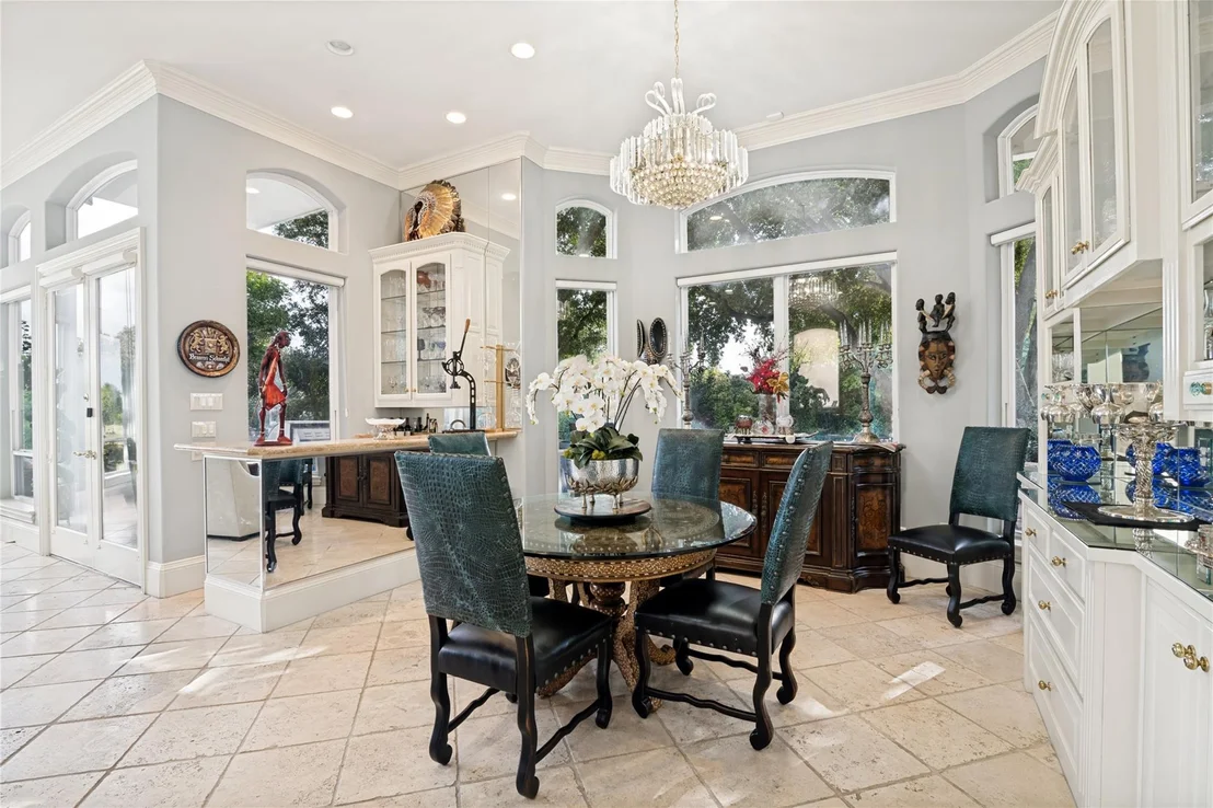Photo of 5528 Gleneagles Drive