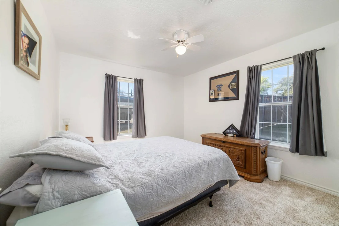 Photo of 1600 Shaw Drive