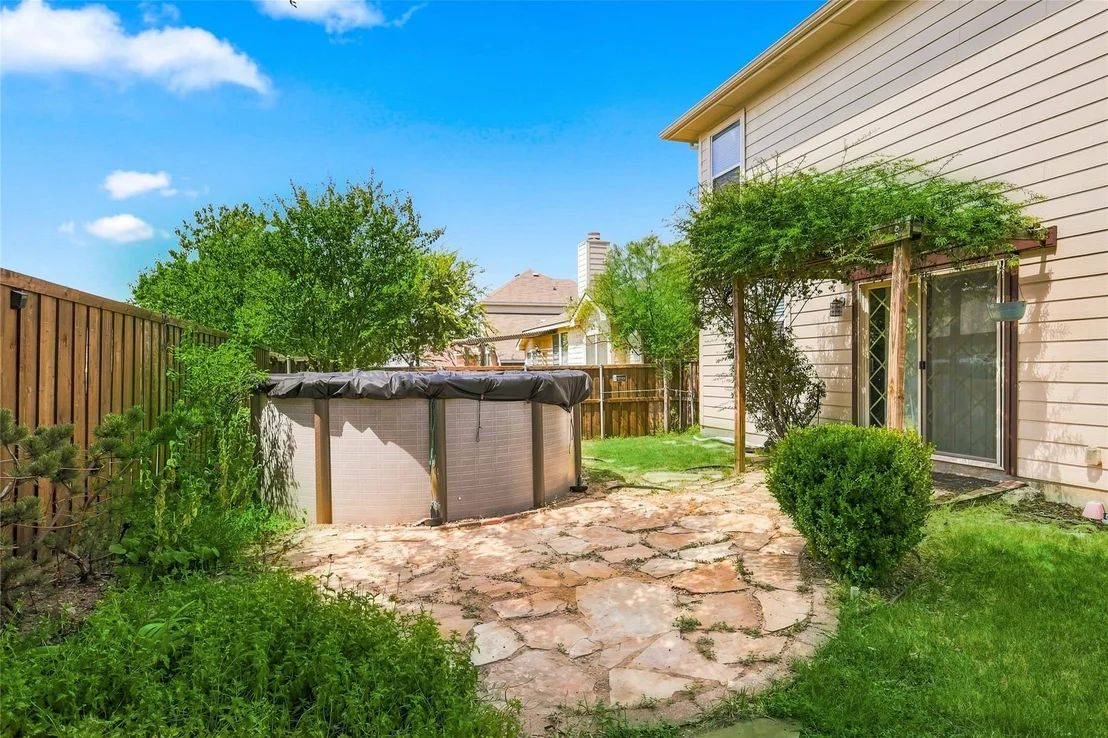 Photo of 2425 Glenhaven Drive