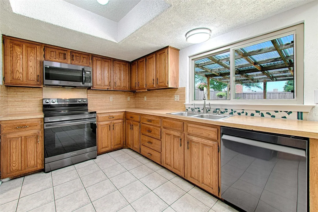Photo of 2511 Via Avenida