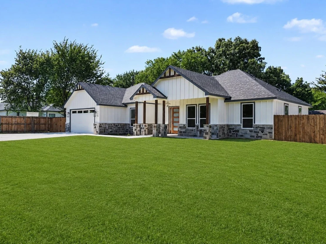 Photo of 115 Dennis Drive