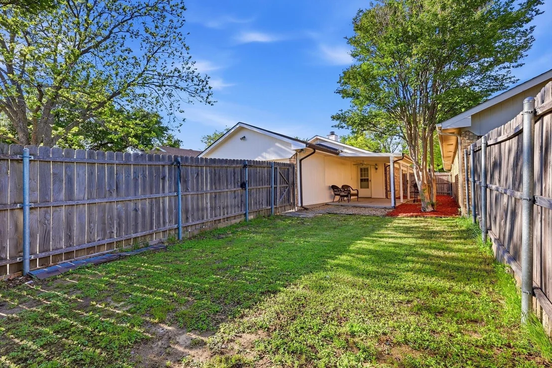 Photo of 1312 Hackamore Street