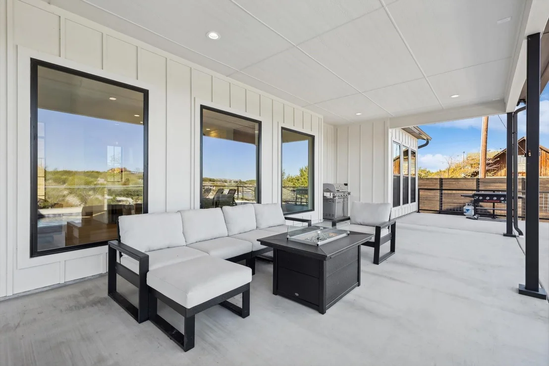 Photo of 1100 Creekview Cove