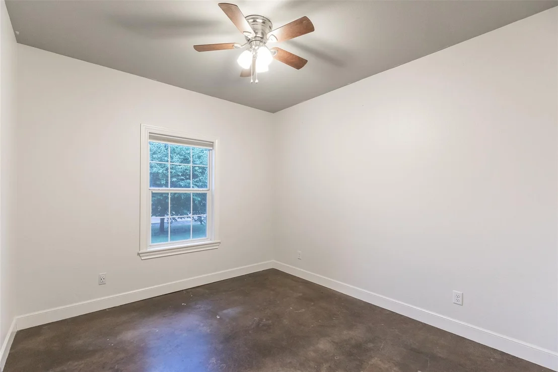 Photo of 901 Kelley Lane