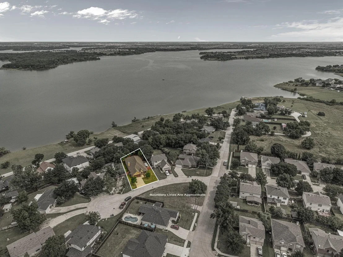 Photo of 606 Hillside Circle