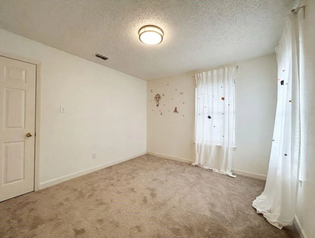 Photo of 4020 Oxlea Drive