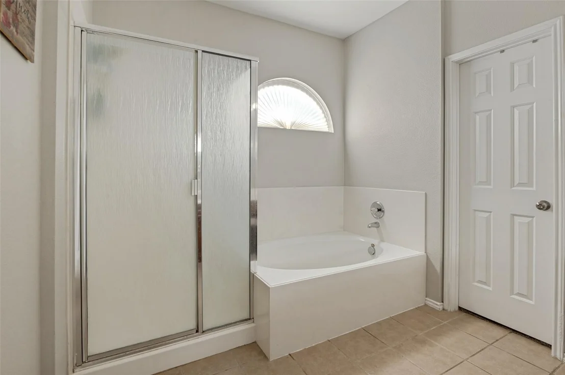 Photo of 4629 Indian Rock Drive