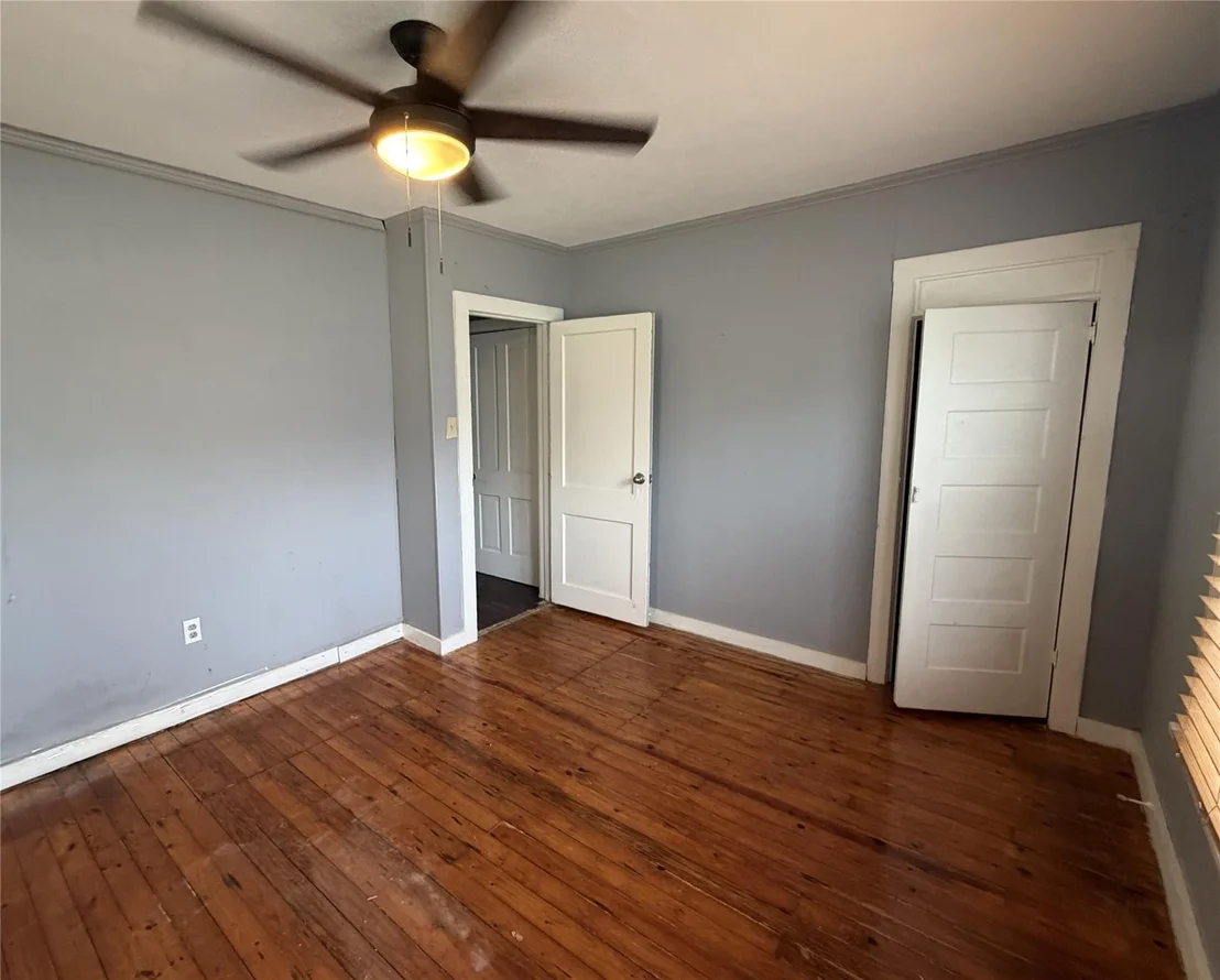Photo of 267 N Katy Road