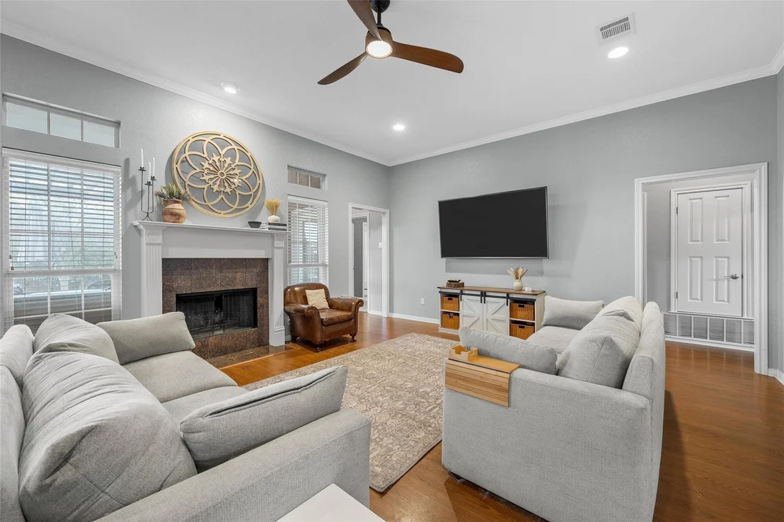 Photo of 1400 Radisson Drive