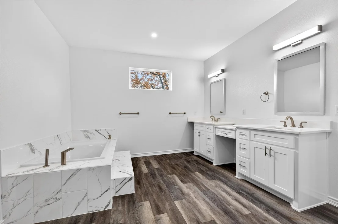 Photo of 1809 Bluebonnet Avenue