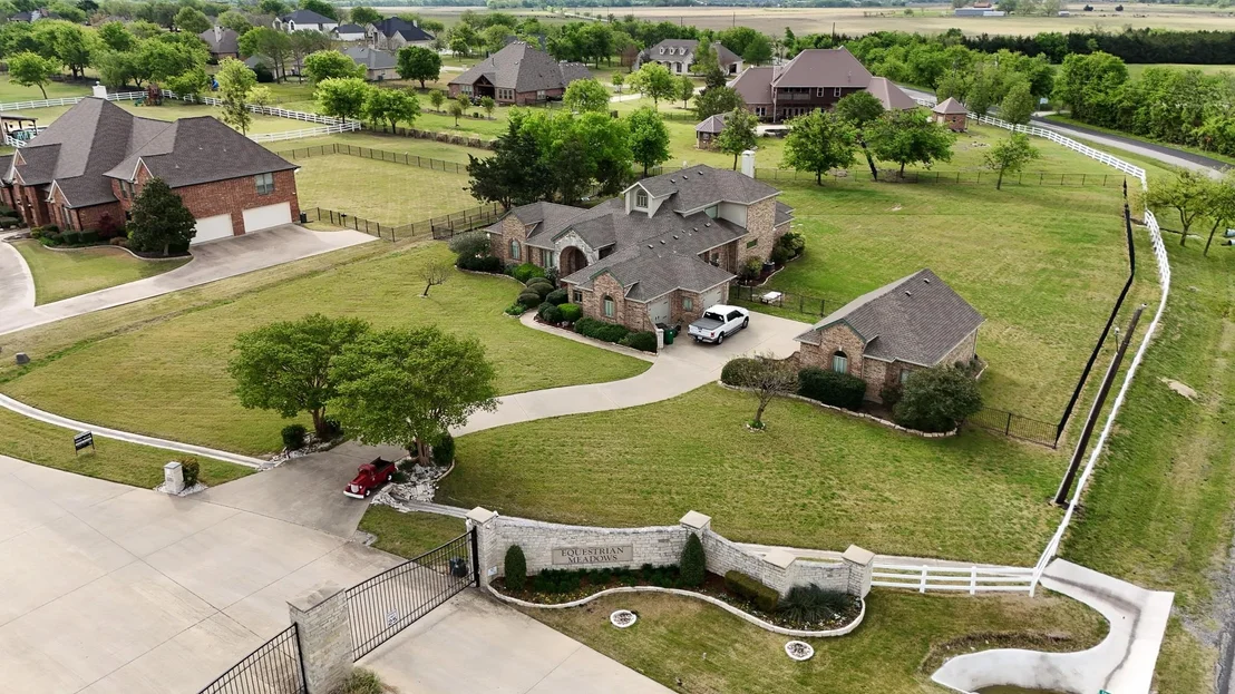 Photo of 119 Equestrian Drive