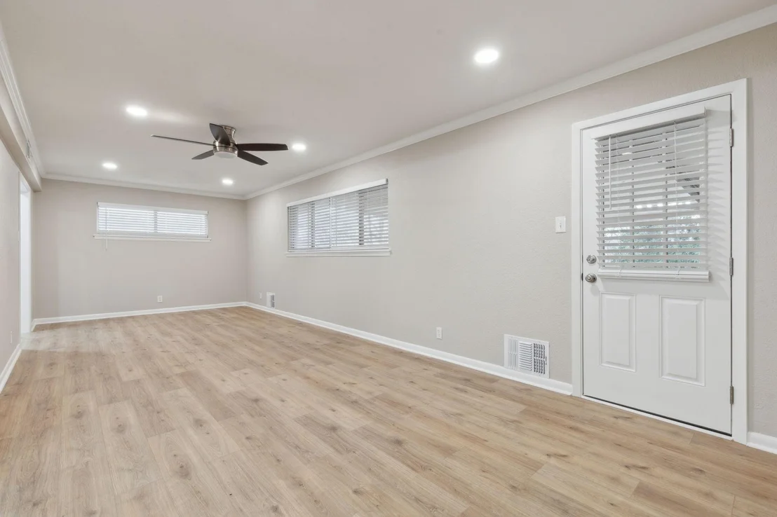 Photo of 1407 Robin Drive